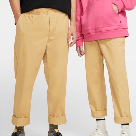 Nike Tan Chinos Relaxed Fit - Picture 1 of 5